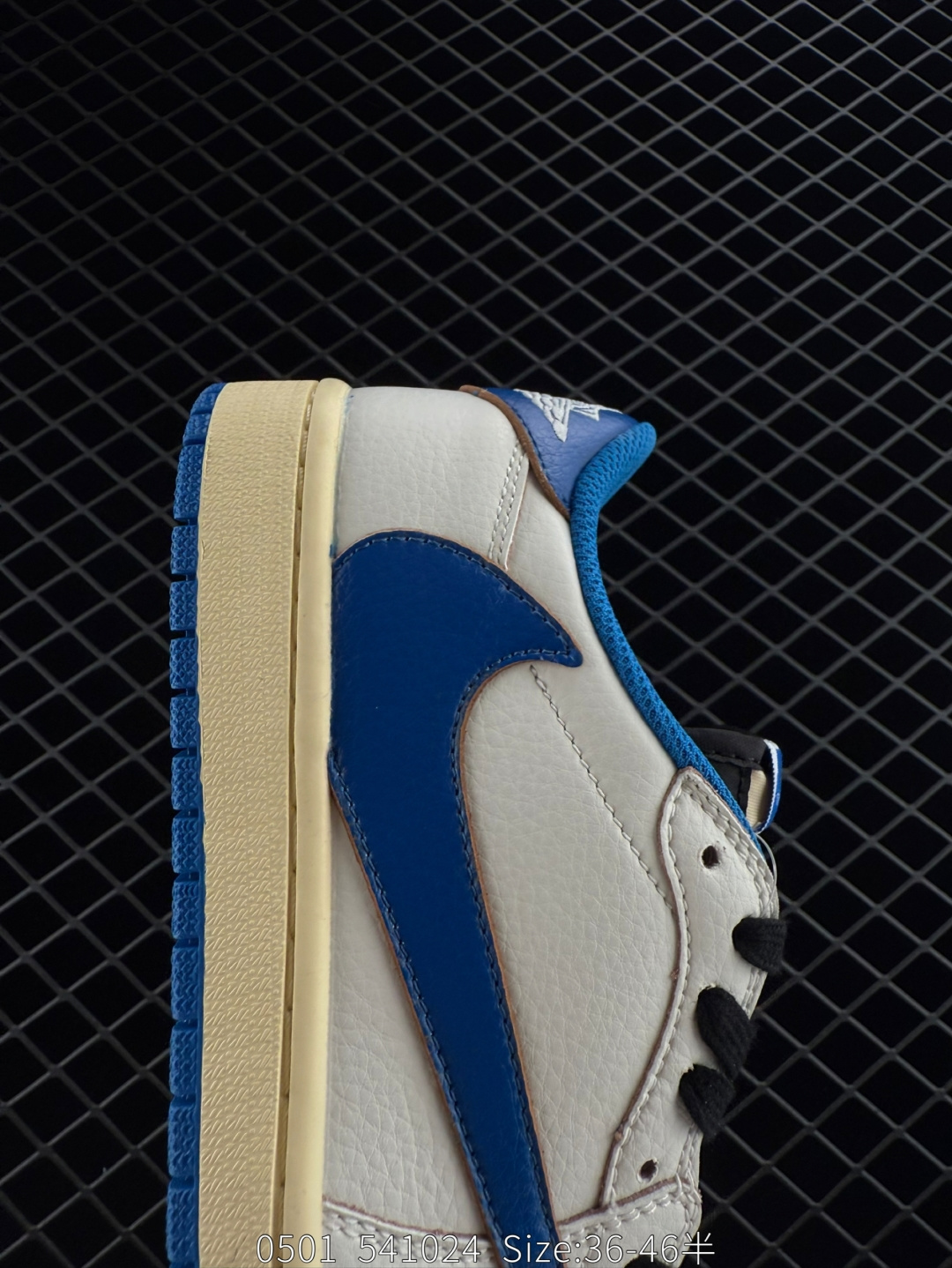 Travis Scott x Air Jordan 1 ” Reverse Mocha “